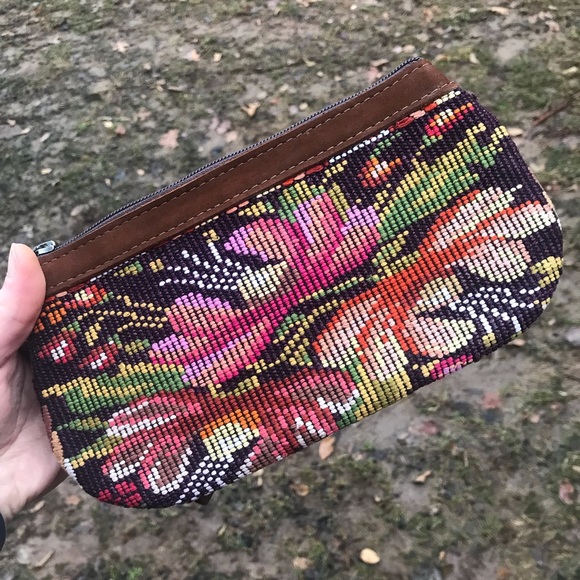 Nena & Co. Handbags - Nena and Co. floral clutch